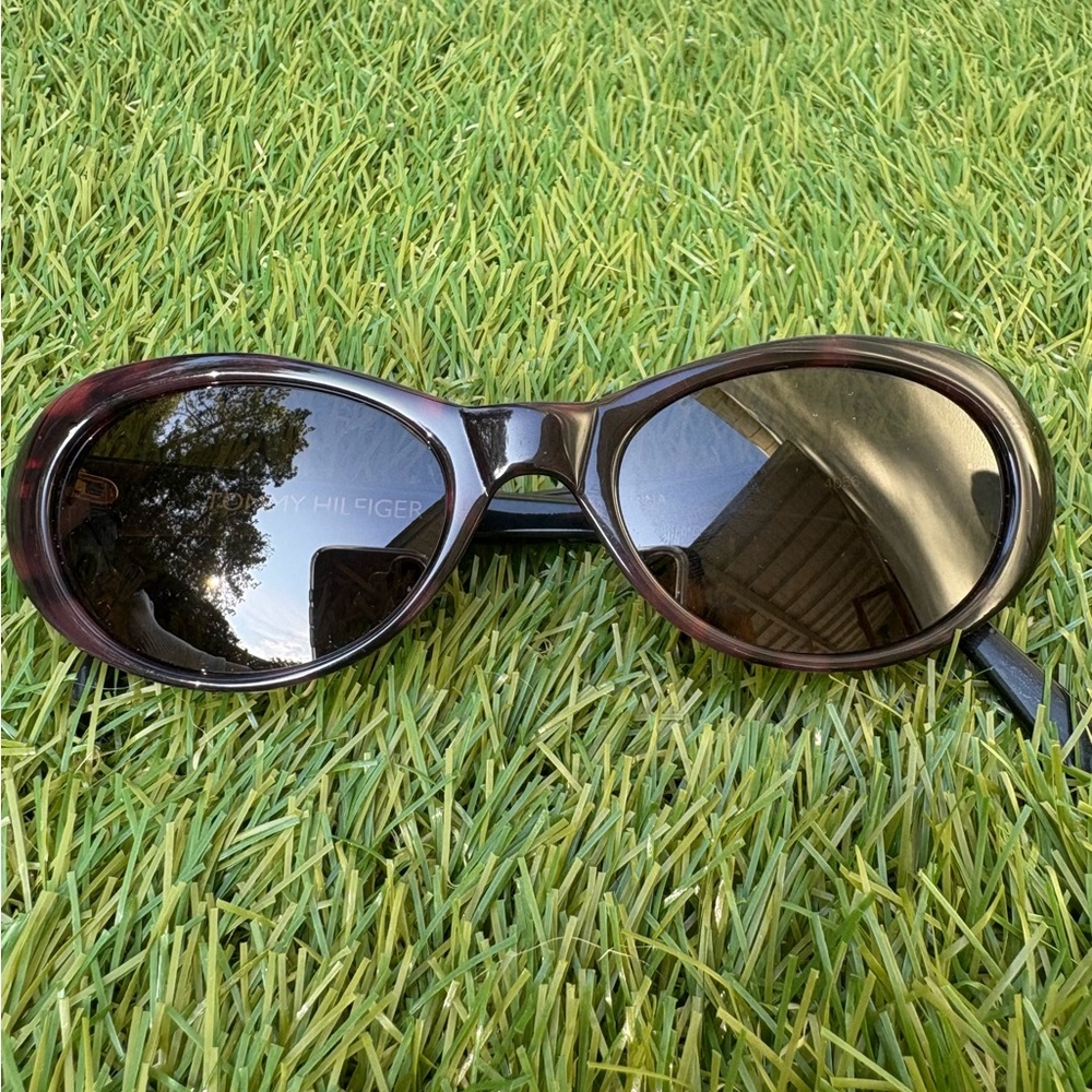 Vintage Tommy Hilfiger Women’s Dark Brown Sunglasses